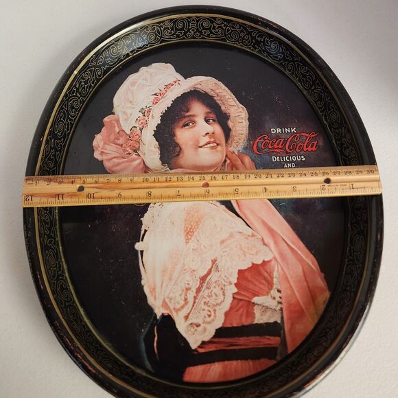 Coca-Cola Betty Girl Tray | 1972 Oval Repro | 1914 Classic Design - Picture 5 of 8